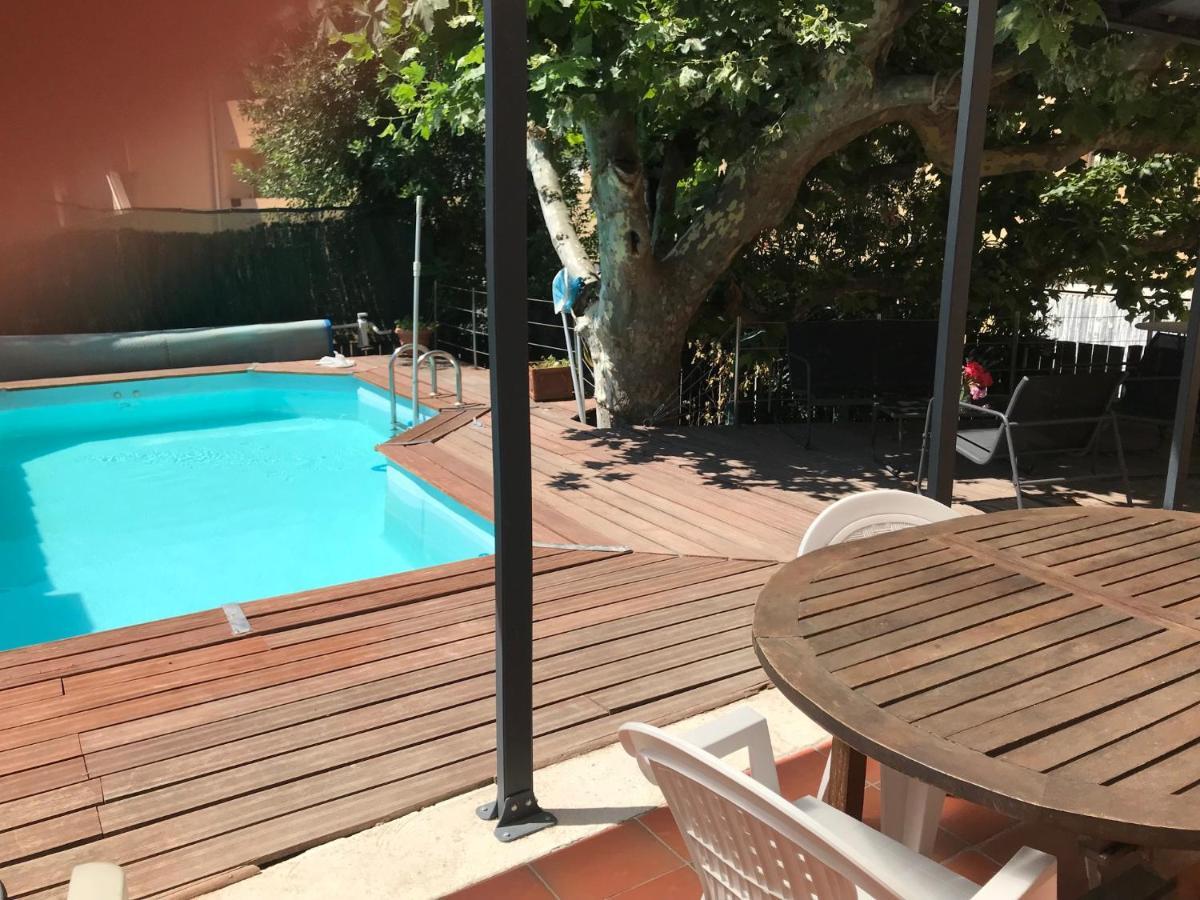 Chambre Climatisee Avec Sdb Privee Dans Une Villa Avec Piscine Ouverte D'Avril A Mi Octobre Marseille Eksteriør billede